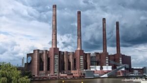 Werk Volkswagen - Entlassungen in der Autombilbranche Welche Arbeitgeber planen 2025 Entlassungen?